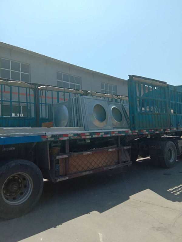 6臺不銹鋼水箱發貨